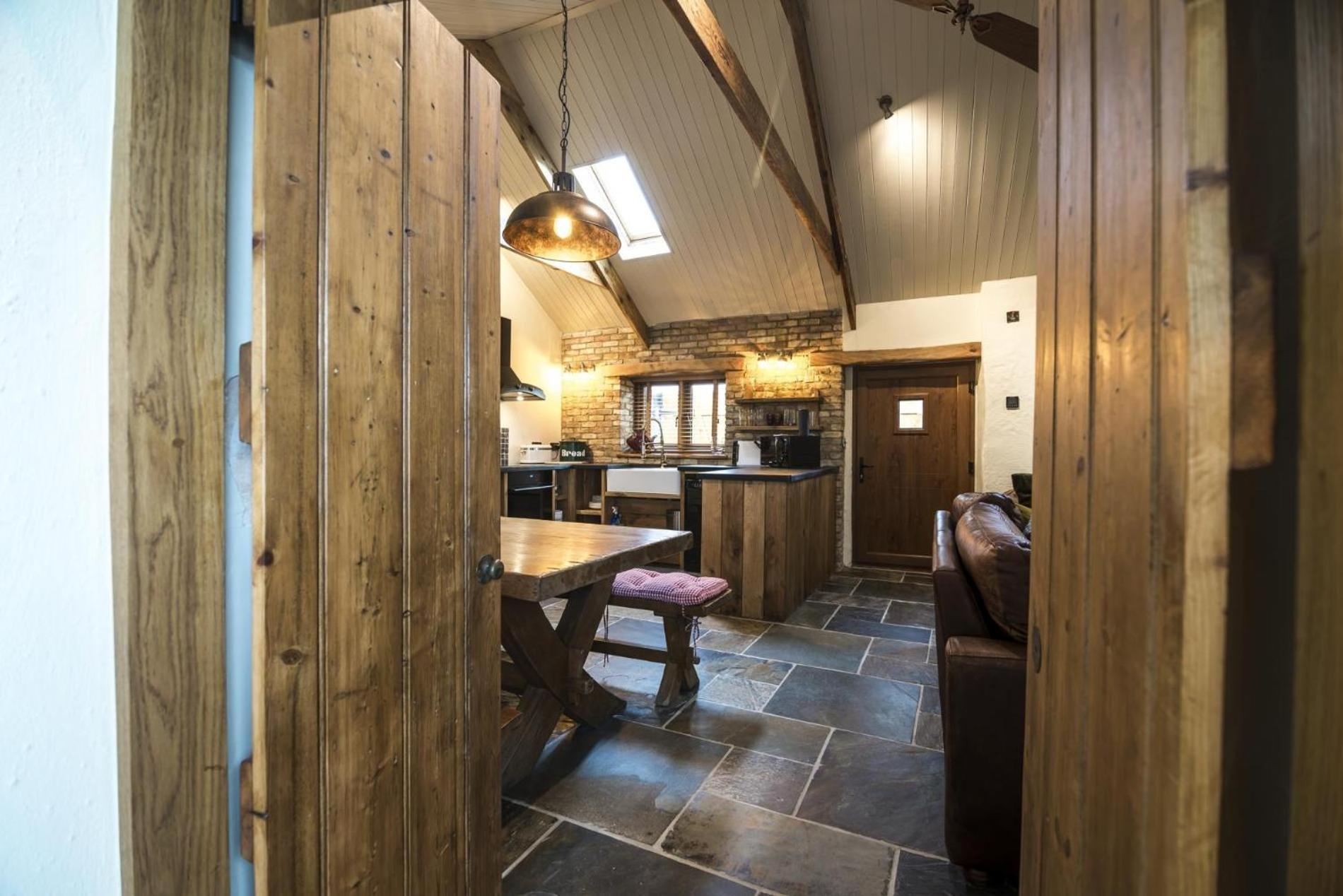 Lavender - Luxurious Barn Conversion - Blossom Farm Johnston المظهر الخارجي الصورة