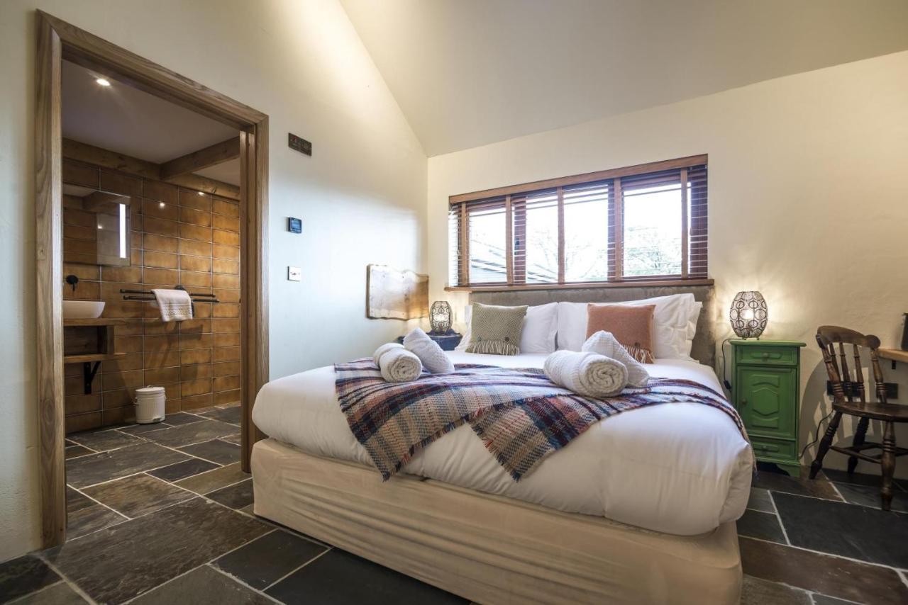 Lavender - Luxurious Barn Conversion - Blossom Farm Johnston المظهر الخارجي الصورة
