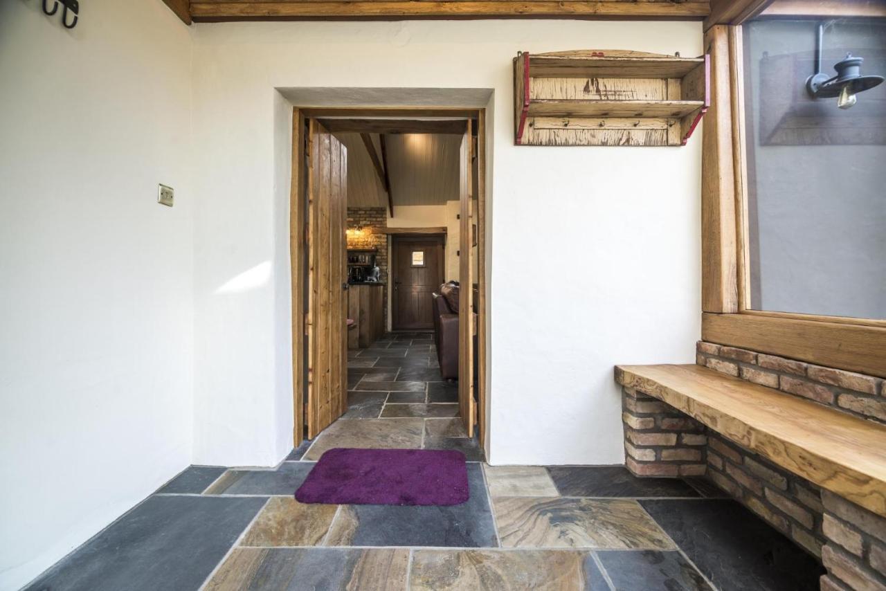 Lavender - Luxurious Barn Conversion - Blossom Farm Johnston المظهر الخارجي الصورة